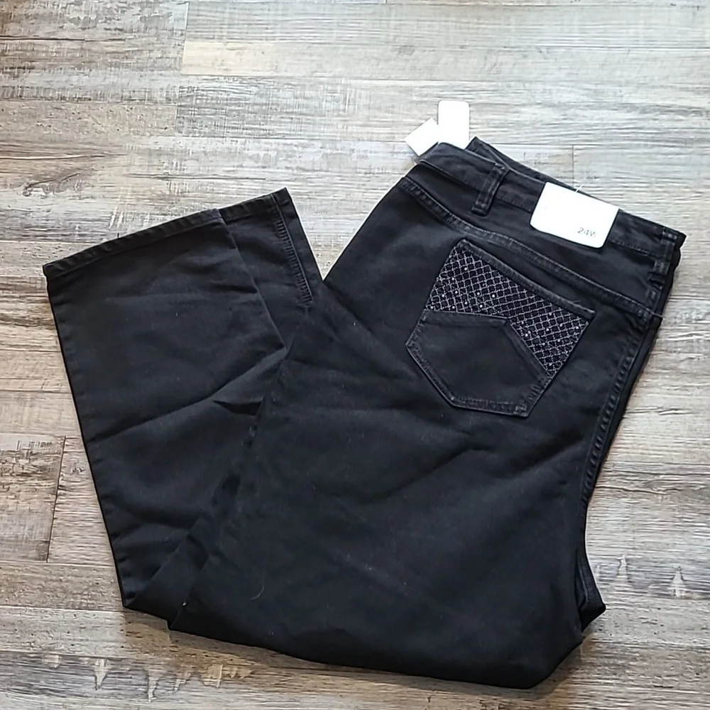CJ Banks Classic Fit Tapered Leg‎ Jeans​ - Picture 3 of 8